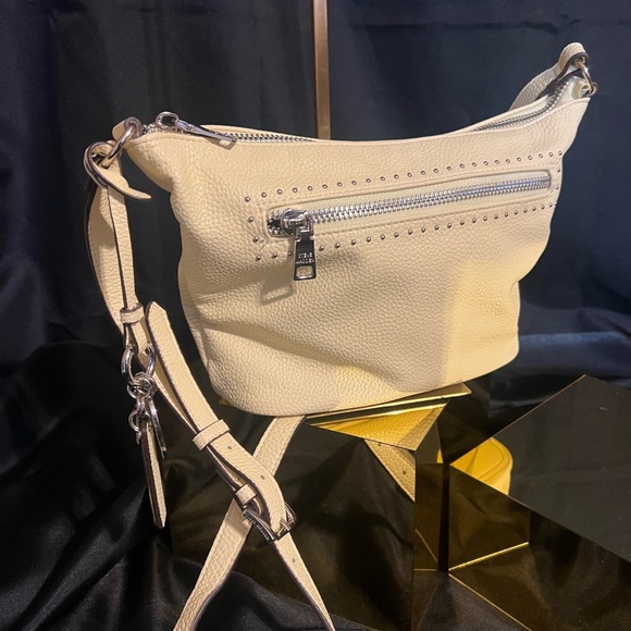 Steve Madden Beige Crossbody in Pastel Yellow with Silver Accents - Picture 12 of 15
